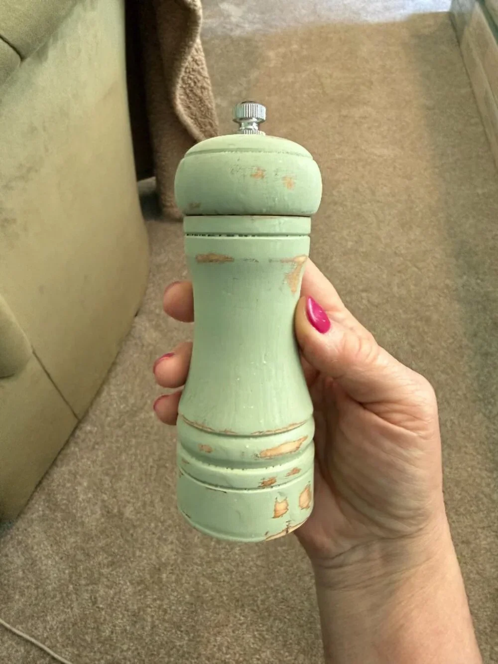 Rustic Distressed Hand Painted Wood Sage Green Salt & Pepper Grinder Set w/Tray - Picture 4 of 12